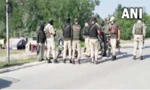 श्रीनगर में आतंकियों ने पुलिसकर्मी को मारी गोली ,गंभीर हालत में अस्पताल में भर्ती..